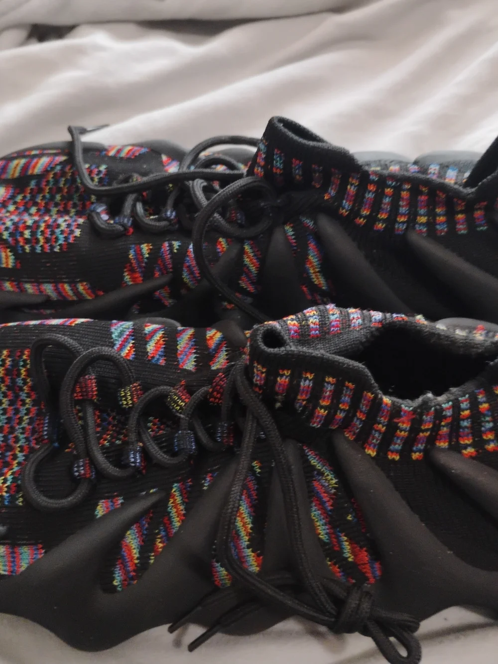 Men's Black Knit Lace-Up Sneakers with Multicolor Pattern  Size 14